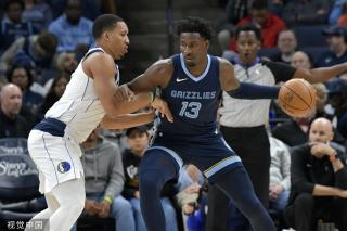 迪亚斯在两 迪亚斯在两