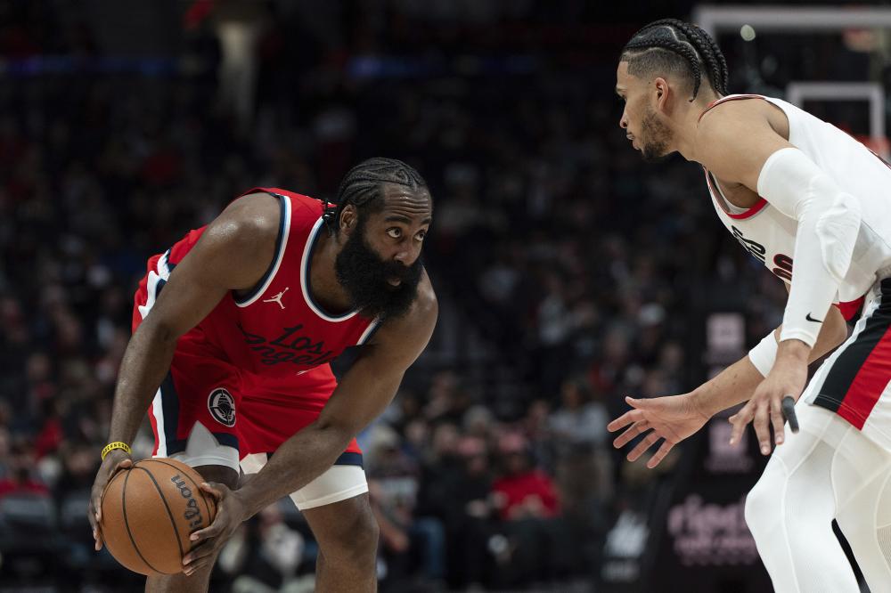 事中崭露头 事中崭露头