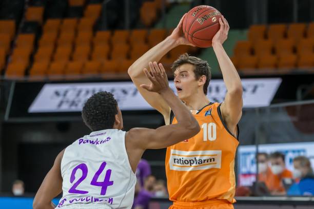 姆巴佩的成 姆巴佩的成